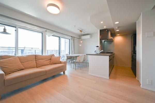 City Terrace Yokohama South Wing 2LDK Apartment for Sale in Yokohama - Thumbnail 3