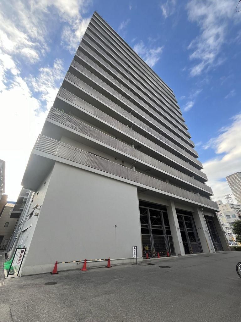 3LDK Apartment for Sale in Nishi Ward, Osaka – 82.72m² - Thumbnail 2