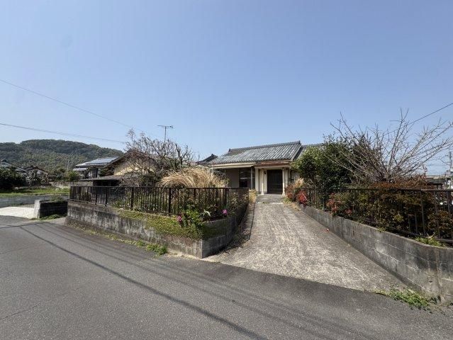 Detached House for Sale in Aira City, Kagoshima - 4DK, 98.92m² - Thumbnail 3