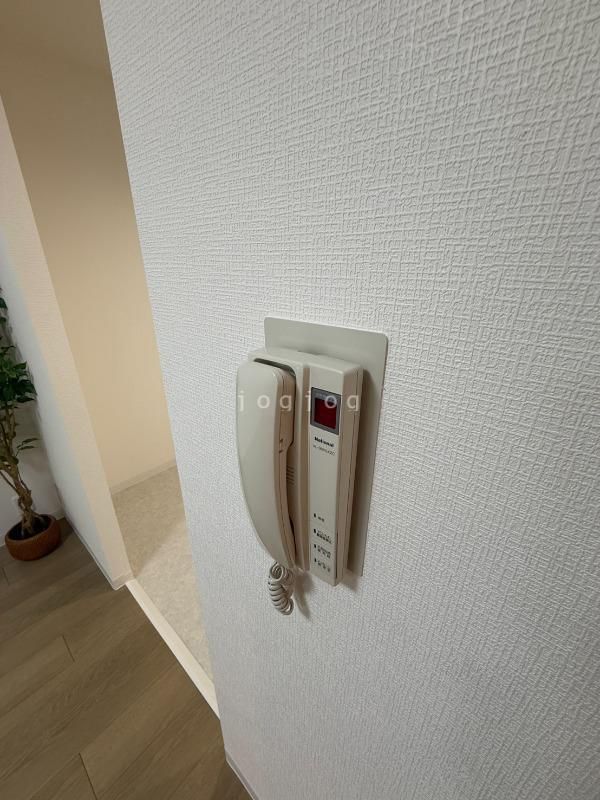 Renovated 4LDK Apartment in Sapporo Nishi-ku for Sale - Thumbnail 3