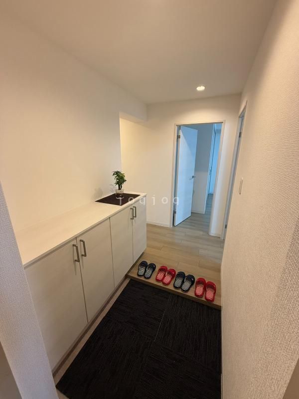Renovated 4LDK Apartment in Sapporo Nishi-ku for Sale - Thumbnail 2
