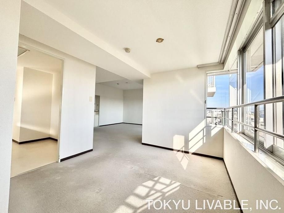 4LDK Apartment for Sale in Tama-ku, Kawasaki - 105m2 - Thumbnail 2