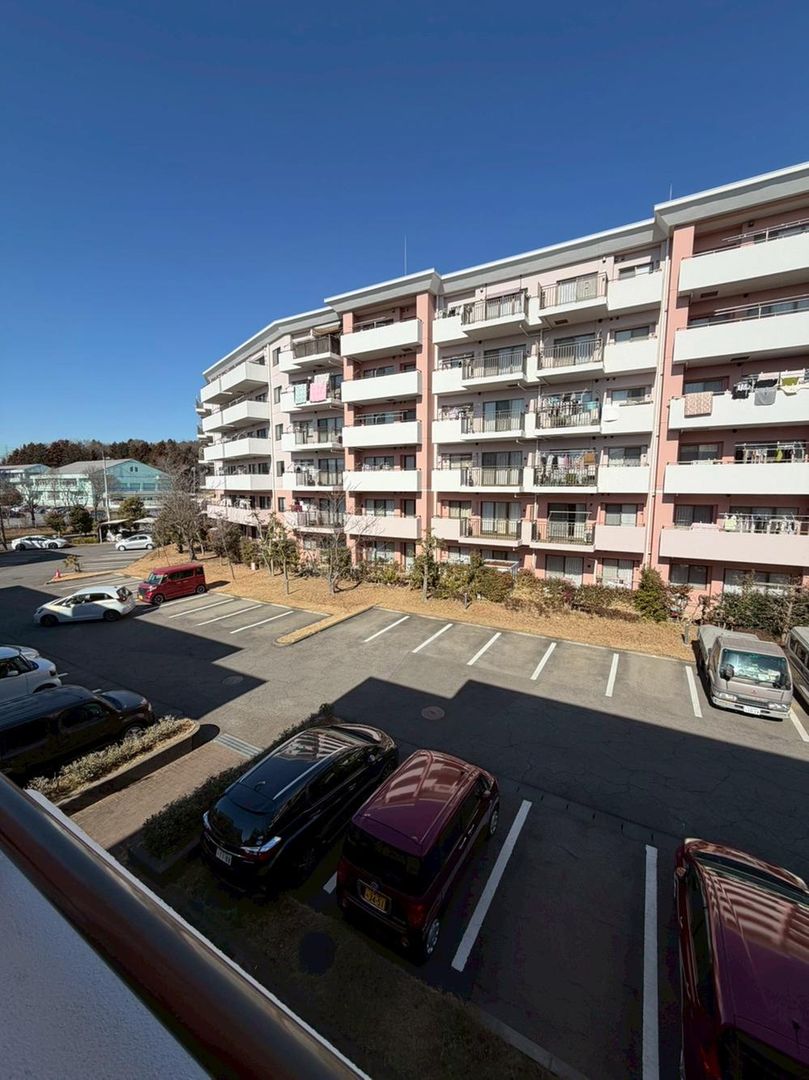 4LDK Apartment for Sale in Ryugasaki, Ibaraki - Thumbnail 2