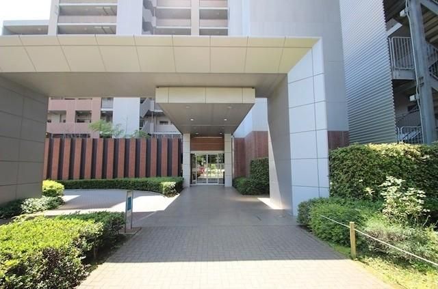 3LDK Apartment for Sale in Toyosu, Koto City, Tokyo - Thumbnail 2