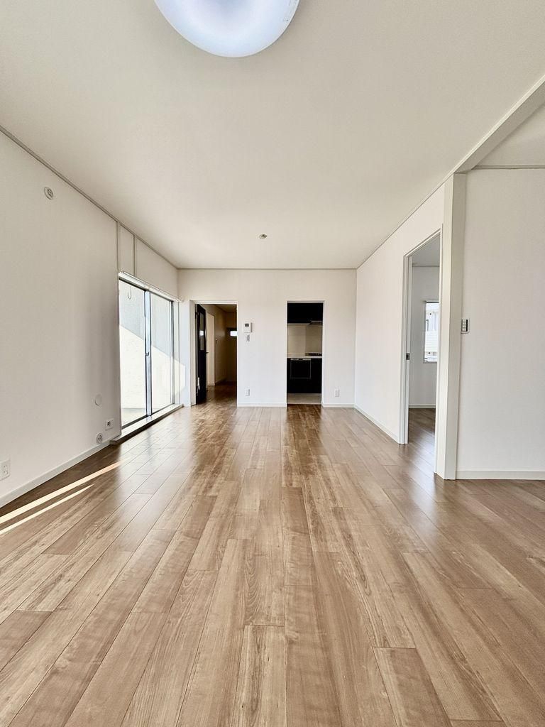 3LDK Apartment in Miyamae Ward, Kawasaki for 19.9 Million Yen - Thumbnail 2