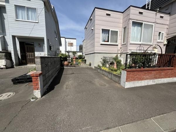 6LDK House with 302m2 Land in Sapporo Kita Ward - Thumbnail 2