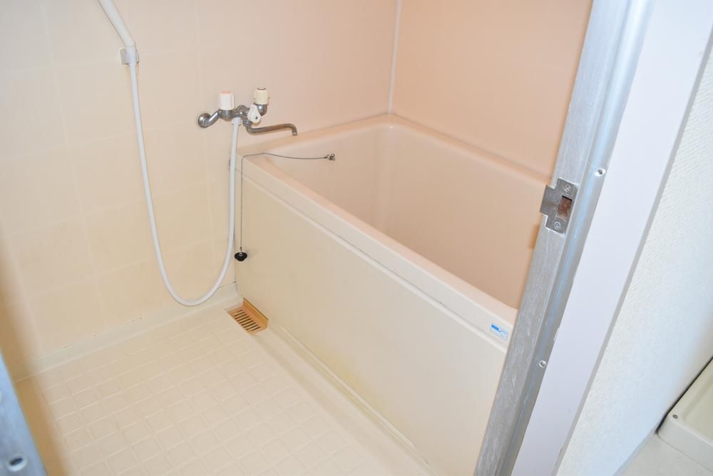 1LDK Apartment for Sale in Kita-ku, Osaka - 52.48 sqm - Thumbnail 3