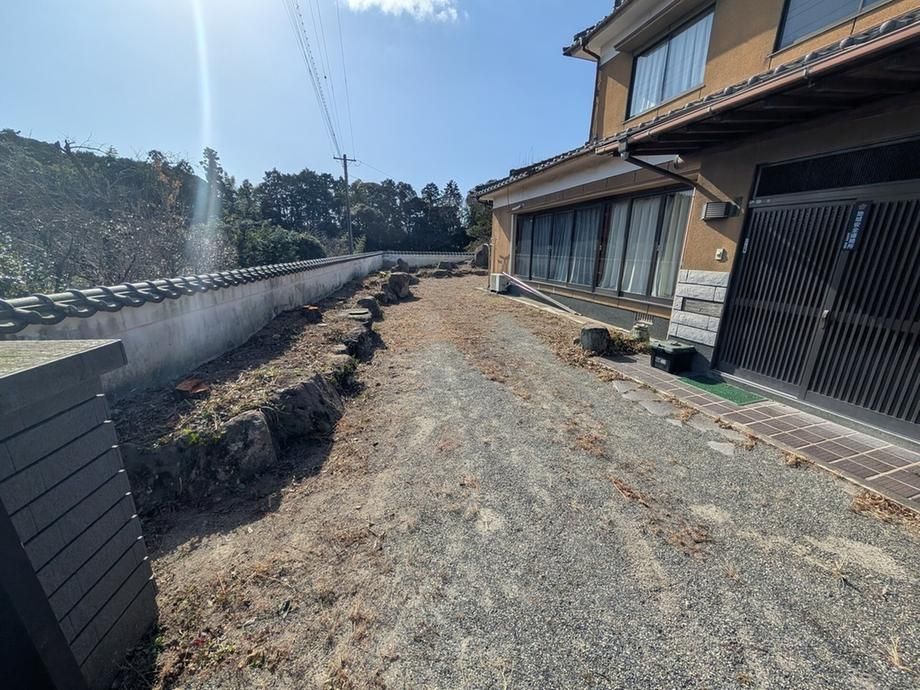 488m2 Land for Sale in Hiji, Oita - Corner Lot with No Building Conditions - Thumbnail 4