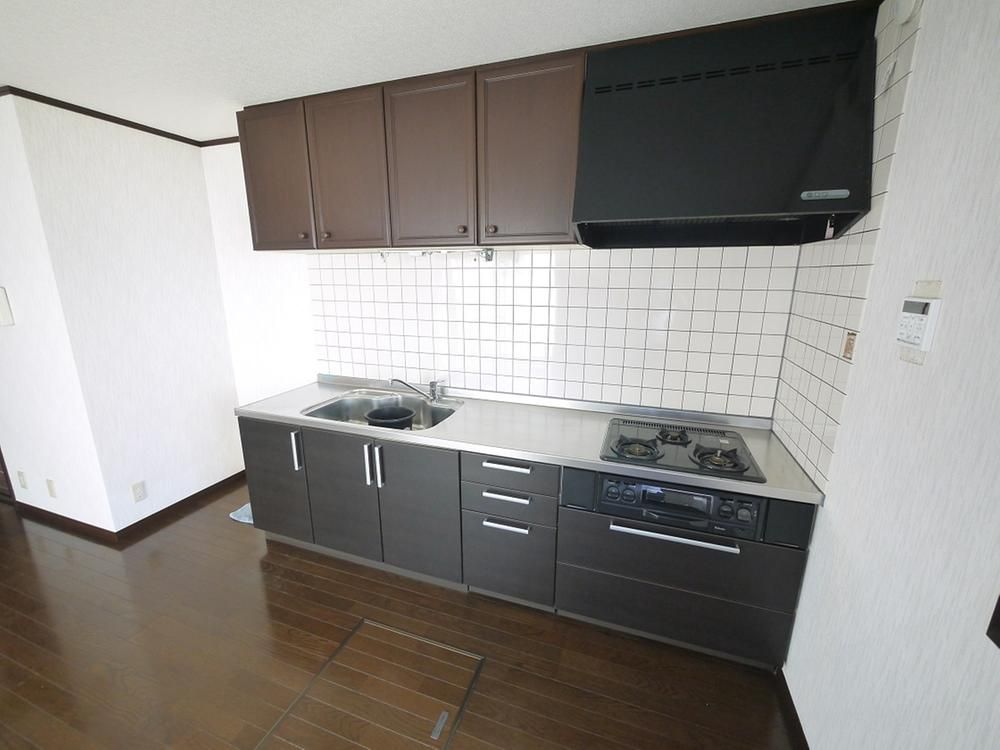 Renovated 4LDK Detached House in Kujukuri, Chiba - 13.8M Yen - Thumbnail 3