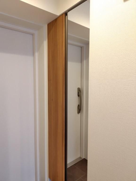 2LDK Apartment for Sale in Funabashi, Chiba - 61.33m2 - Thumbnail 2