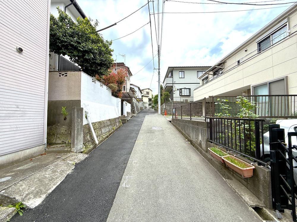 Land with House for Sale in Hachioji, Tokyo - 10 Min Walk to Station - Thumbnail 4