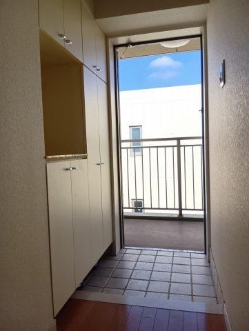 2LDK Apartment for Sale in Mito City, Ibaraki - 68.37m2 - Thumbnail 3