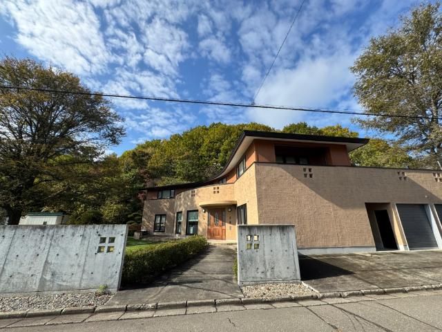 6LDK House for Sale in Otofuke, Hokkaido - 267.79m2 - Thumbnail 2