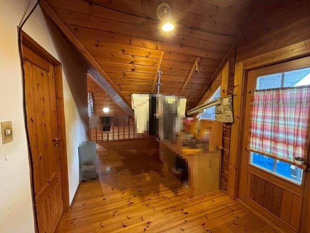 Spacious 4LDK Log House on Large Lot in Iwaki, Fukushima - Thumbnail 3