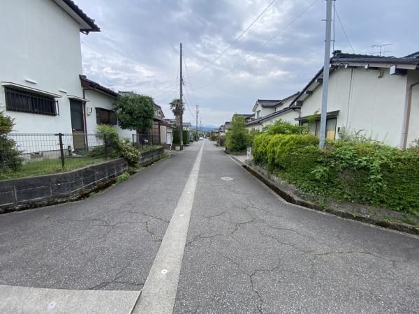 Detached House for Sale in Tsukioka, Toyama - 8 Million Yen - Thumbnail 4