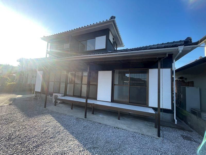 Renovated 3LDK House Near Hyuga-Kutsukake Station in Miyazaki - Thumbnail 3