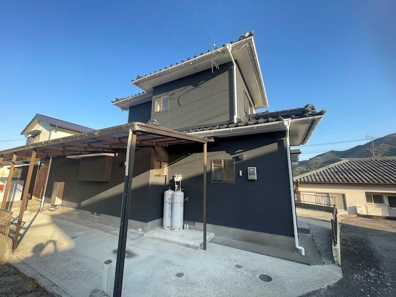 Renovated 3LDK House Near Hyuga-Kutsukake Station in Miyazaki - Thumbnail 2