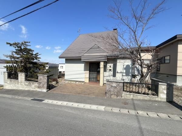 4LDK House on 648m2 Lot in Asahikawa, Hokkaido - Thumbnail 2
