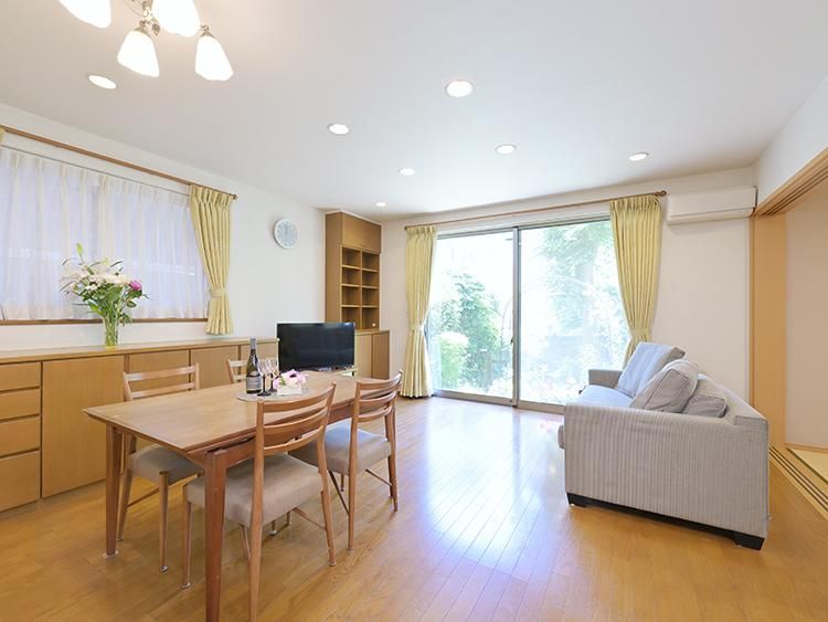 4LDK House in Suginami, Tokyo – 163m² Custom Home by Sumitomo Forestry - Thumbnail 4