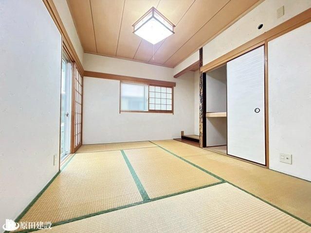 4LDK Detached House in Yamatokoriyama, Nara - 15.8 Million Yen - Thumbnail 3