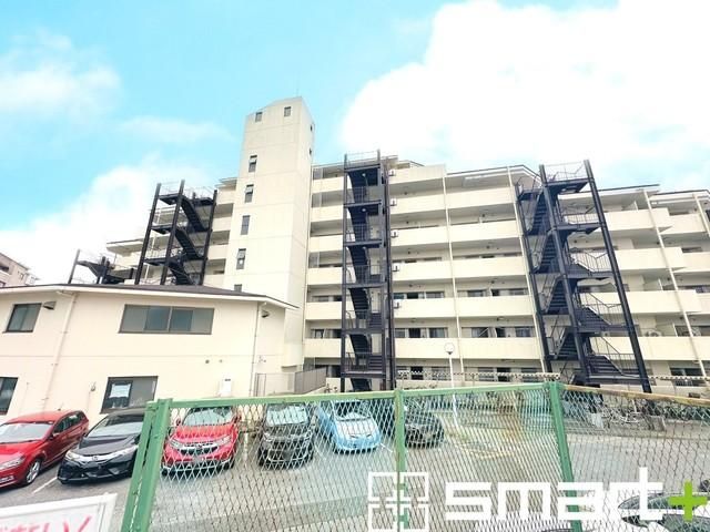 Calm Kita-Koganei 3LDK Apartment for Sale in Kashiwa - Thumbnail 2