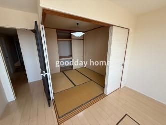 Seismic-Isolated 3LDK Apartment in Miyazaki City, 74.1m² - Thumbnail 4