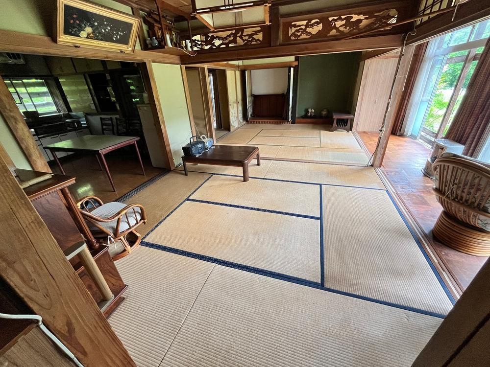 8DK House with Large Land in Joetsu, Niigata - Thumbnail 4