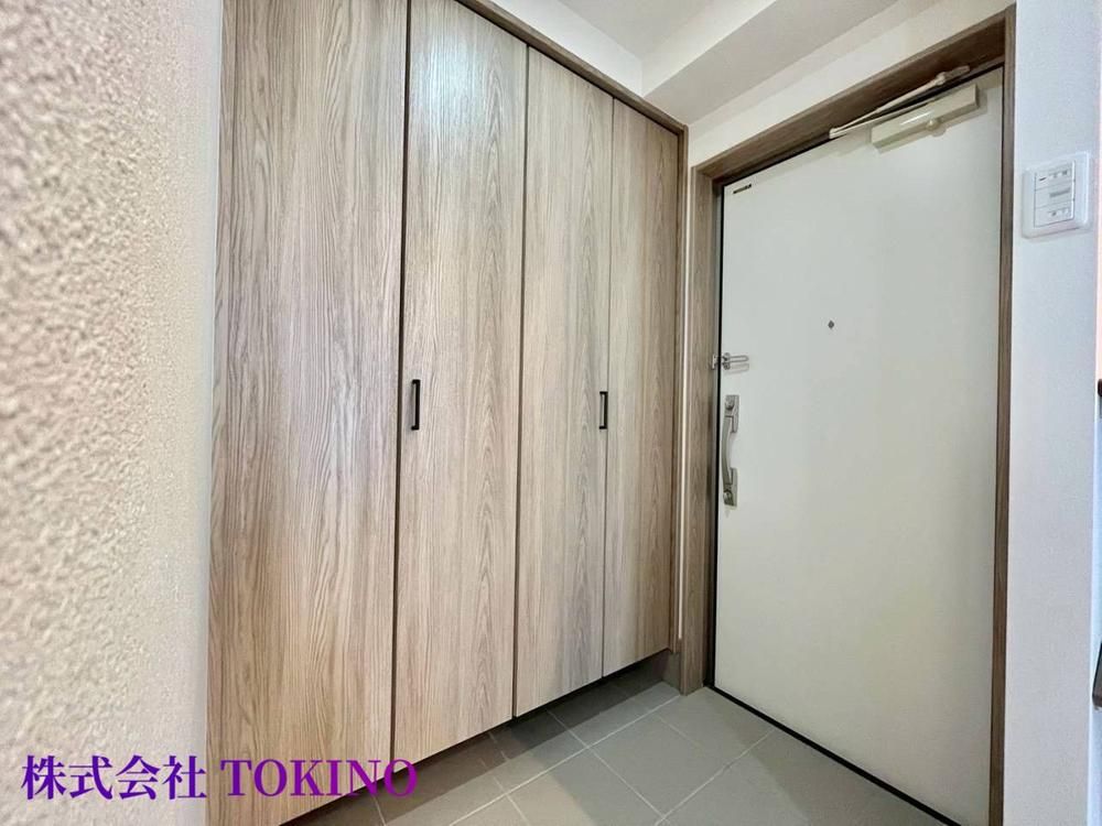 4LDK Corner Apartment in Okinawa City for Sale - Thumbnail 2