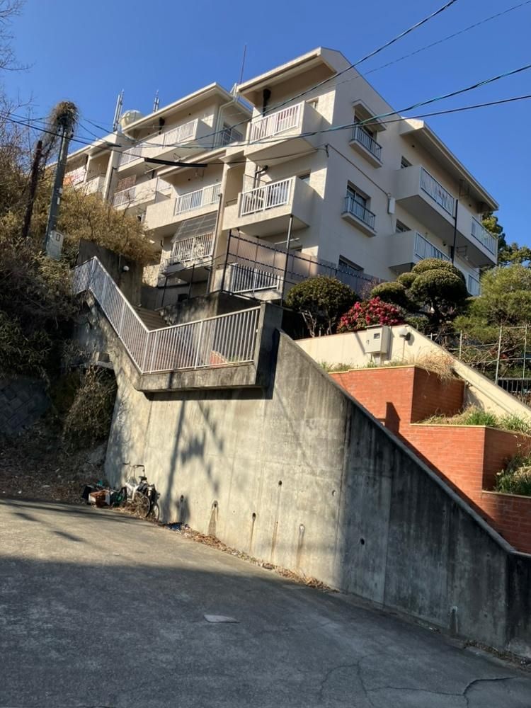 Renovated 2LDK Apartment in Higashiura, Aichi - Thumbnail 4