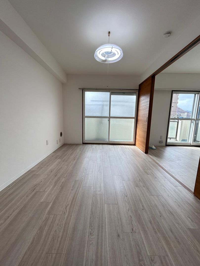 Renovated 2LDK Apartment in Chuo Ward, Sapporo for Sale - Thumbnail 3