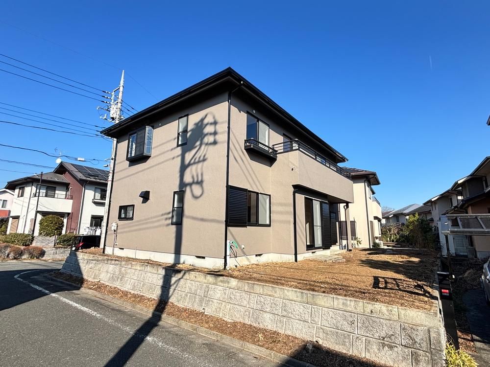 Renovated 5LDK+S House on Large Corner Lot in Hachioji, Tokyo - Thumbnail 2