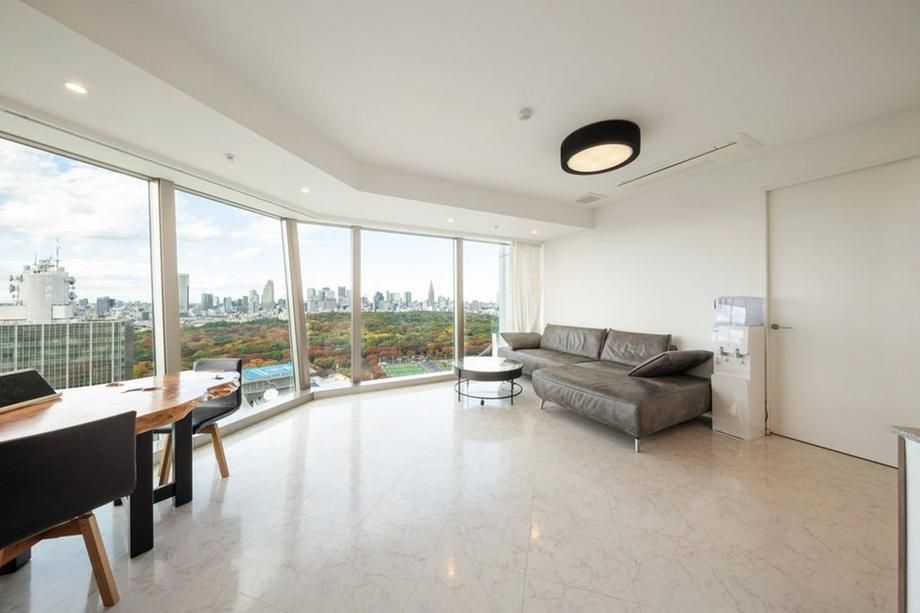 Park Court Shibuya The Tower 2LDK Apartment for Sale in Shibuya, Tokyo - Thumbnail 2