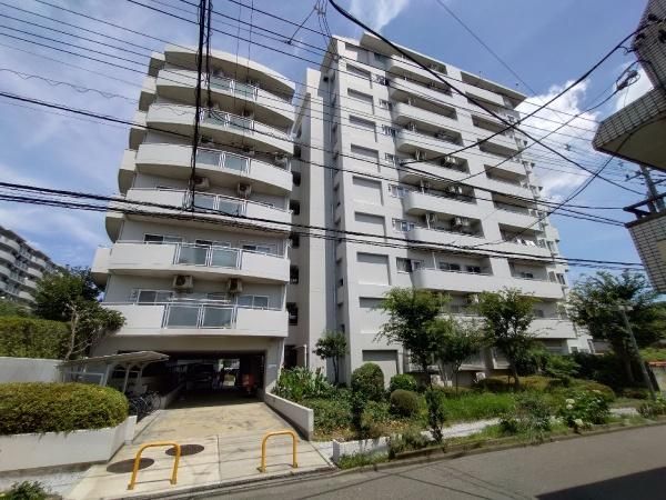 4LDK Apartment for Sale in Yamato City Near Tsuruma Station - Thumbnail 2