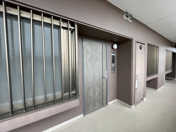 Renovated 3LDK Apartment in Saijo City, Ehime - Thumbnail 2