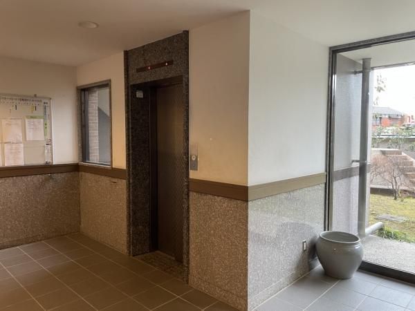 Renovated 3LDK Apartment in Saijo City, Ehime - Thumbnail 3