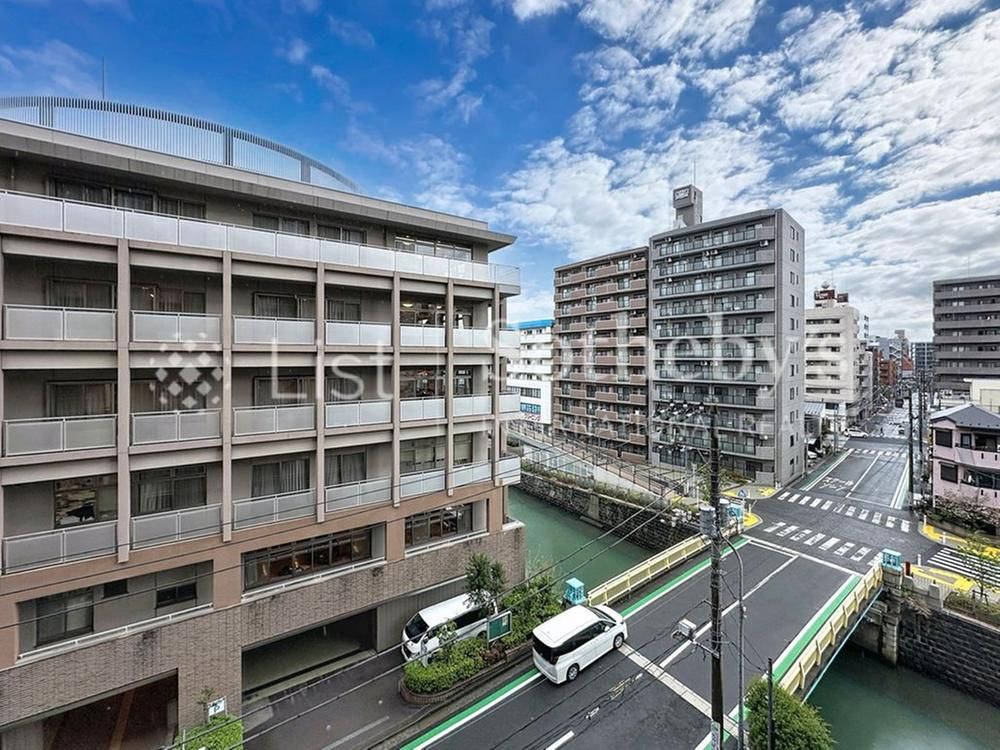 3LDK Apartment for Sale in Nishi Ward, Yokohama - 67m2 - Thumbnail 2