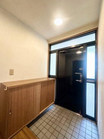 4LDK Apartment for Sale in Tsurumi-ku, Yokohama - Thumbnail 2