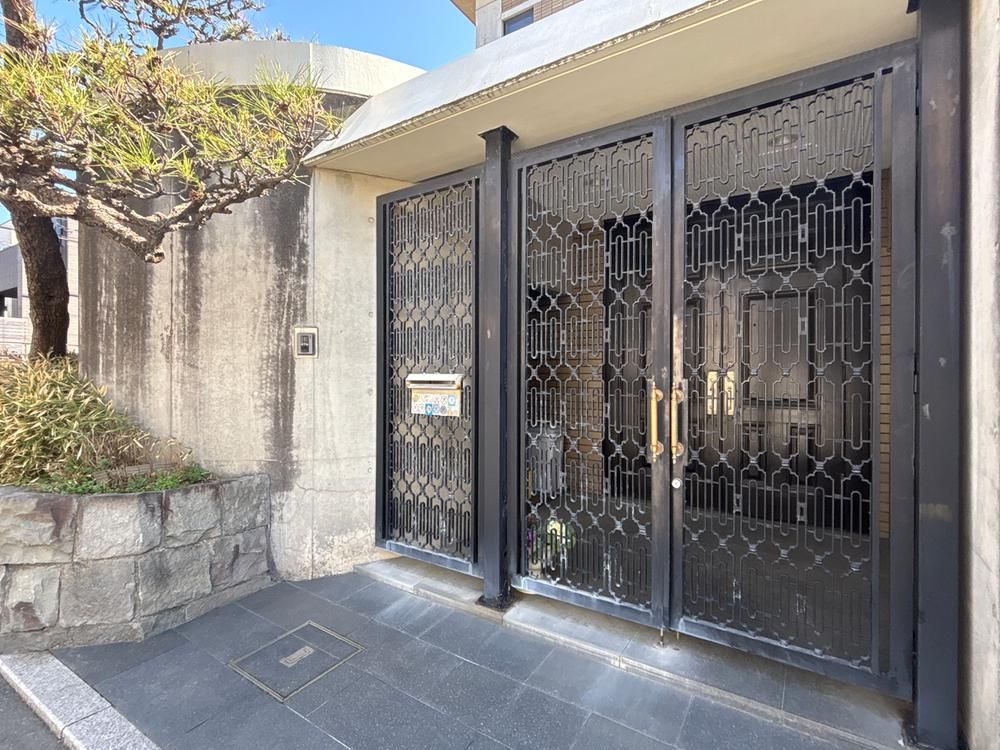 5LDK House in Kugenuma Kaigan, Fujisawa - 172 Million Yen - Thumbnail 3