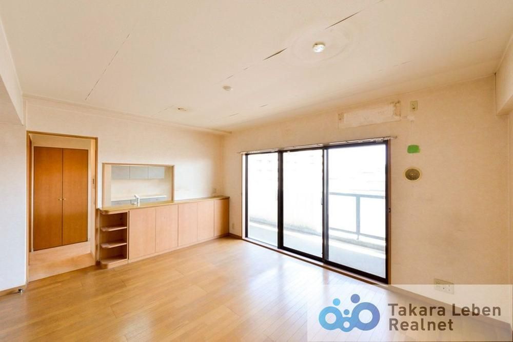 3LDK Apartment for Sale in Ayase, Adachi-ku, Tokyo - Thumbnail 3