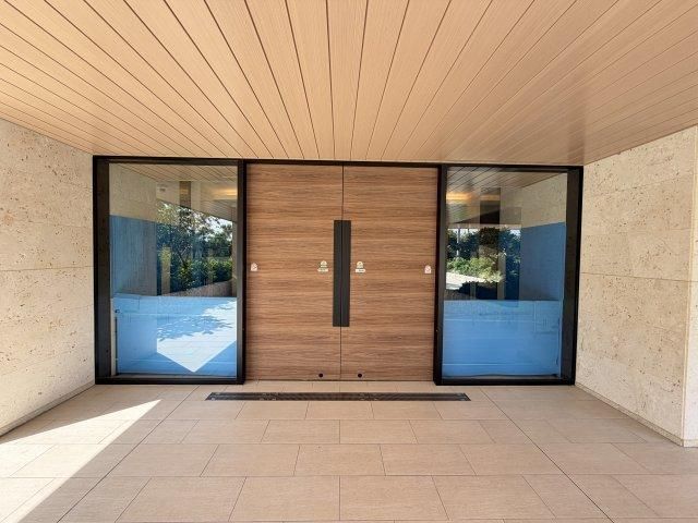3LDK Ocean View Condo in Kitanakagusuku, Okinawa - Image 1