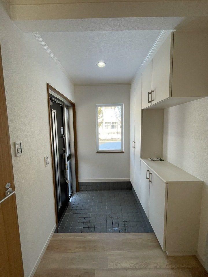 Renovated 5LDK House in Asahikawa, Hokkaido - Thumbnail 2