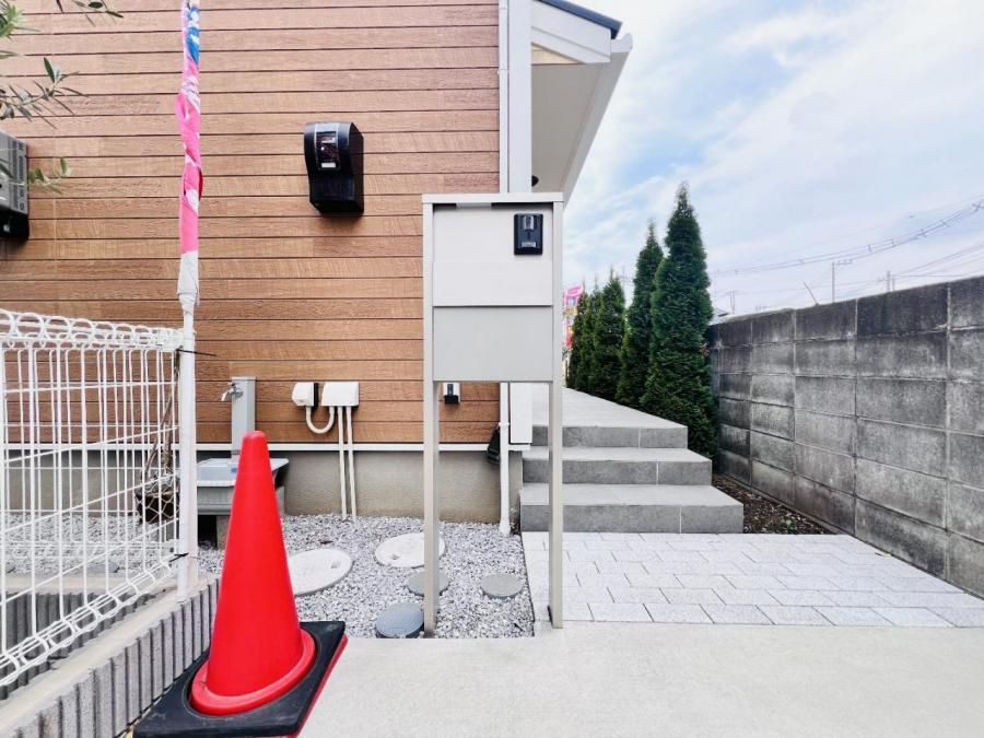3LDK Detached House for Sale in Fussa, Tokyo - 92.46m2 - Thumbnail 2
