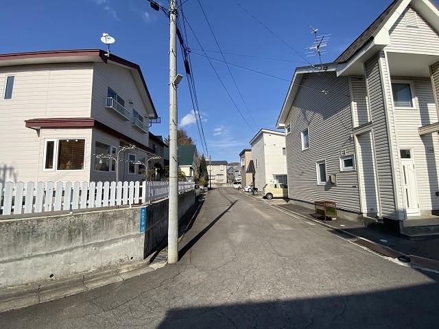 4LDK House for Sale in Hakodate, Hokkaido - Thumbnail 2
