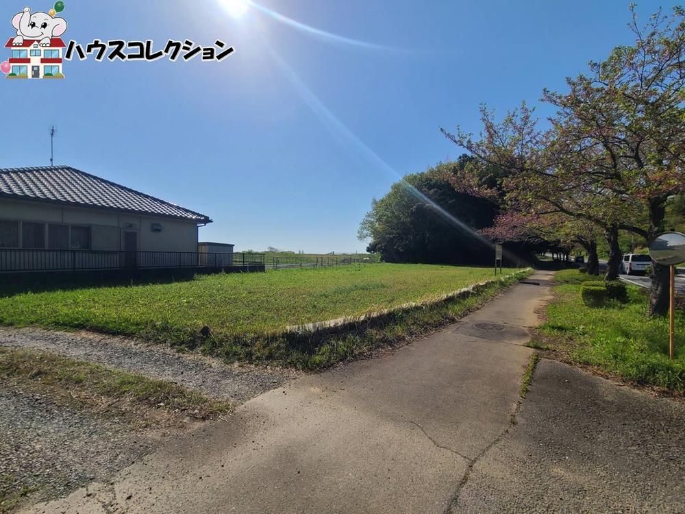Land for Sale in Toride, Ibaraki - 536sqm - 19.9 Million Yen - Thumbnail 3