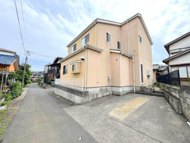 5LDK House for Sale in Minami-ku, Saitama City - 129m2 - Thumbnail 2