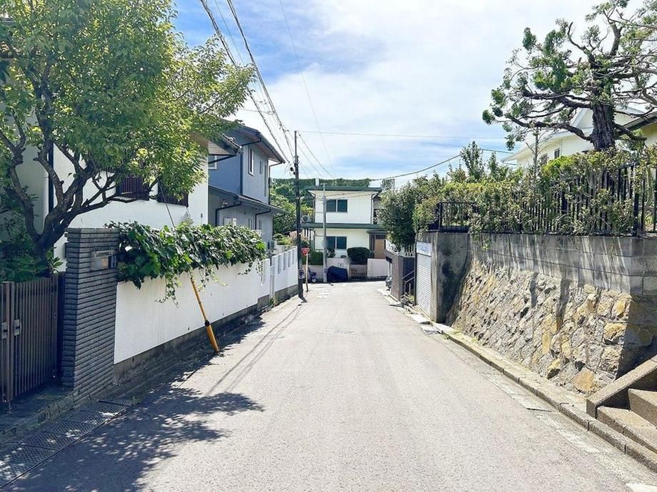 Land for Sale in Totsuka-ku, Yokohama - 230.94m2 - Thumbnail 3