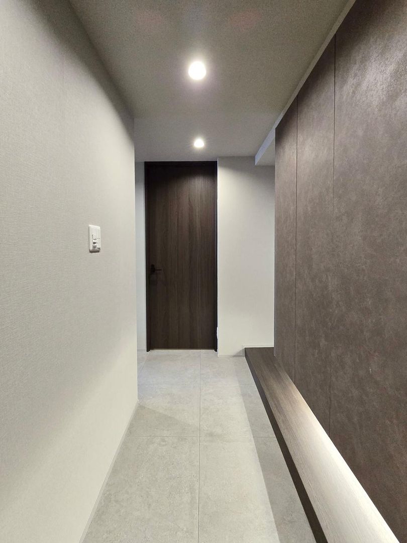 2LDK Designer-Renovated Apartment in Osaka City Tower Tenma - Thumbnail 3