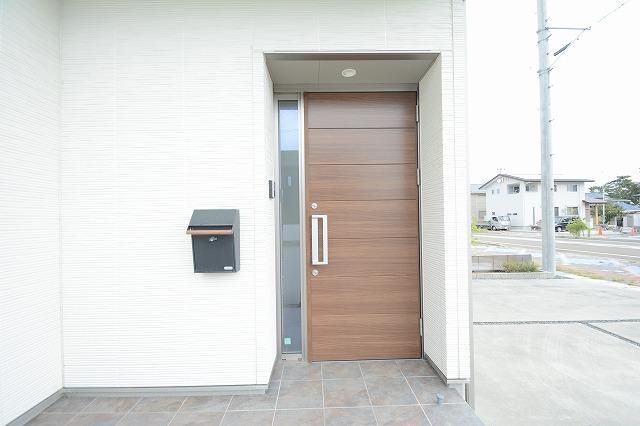4LDK Detached House for Sale in Miho Matsubara-cho, Shizuoka - Thumbnail 3