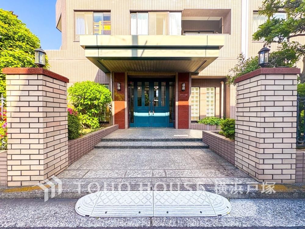 3LDK Apartment in Honmoku, Yokohama for Sale - Thumbnail 3