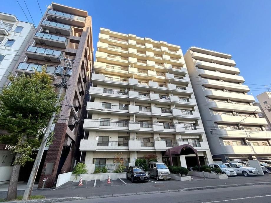 3LDK Apartment for Sale in Chuo Ward, Sapporo - Thumbnail 4